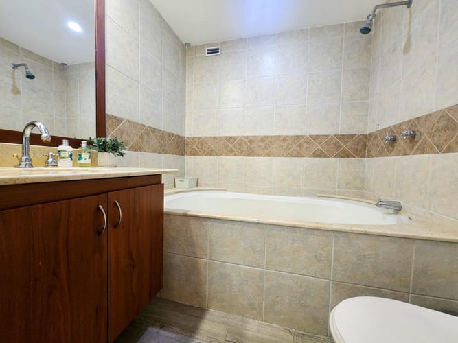 Apartamento de 3 alcobas en arriendo en El Diamante No. 2, Medellín, 148 m² · foto 12 de 13