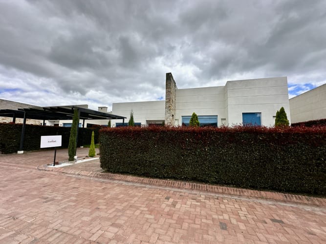 Casa de 4 alcobas en arriendo en Santa Cruz, Cajicá, 260 m² · foto 2 de 24