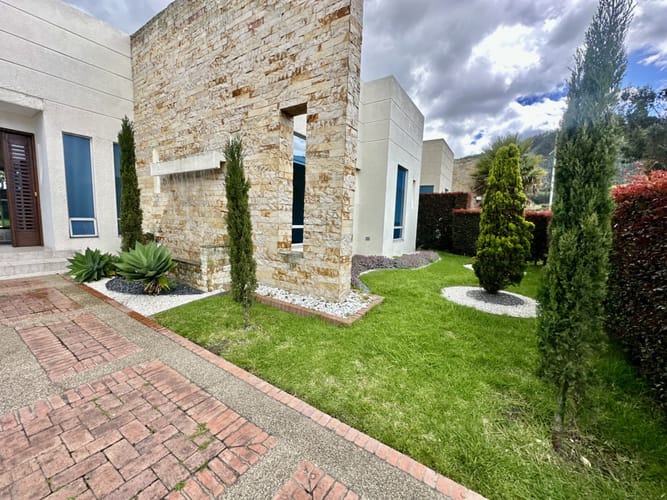 Casa de 4 alcobas en arriendo en Santa Cruz, Cajicá, 260 m² · foto 4 de 24