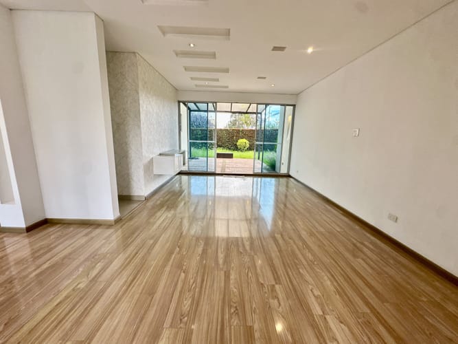 Casa de 4 alcobas en arriendo en Santa Cruz, Cajicá, 260 m² · foto 7 de 24