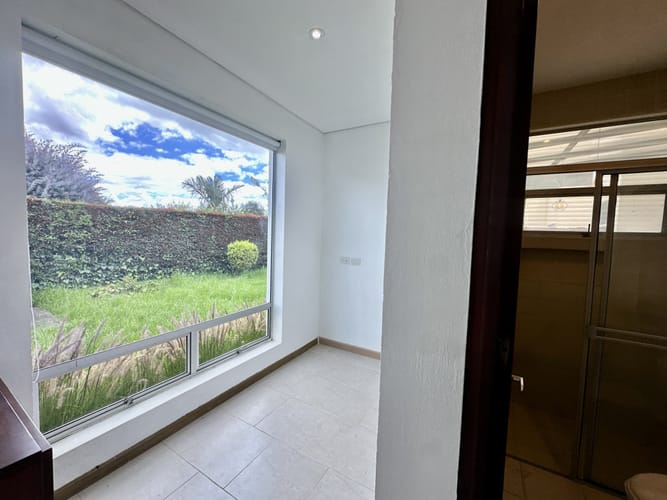 Casa de 4 alcobas en arriendo en Santa Cruz, Cajicá, 260 m² · foto 16 de 24