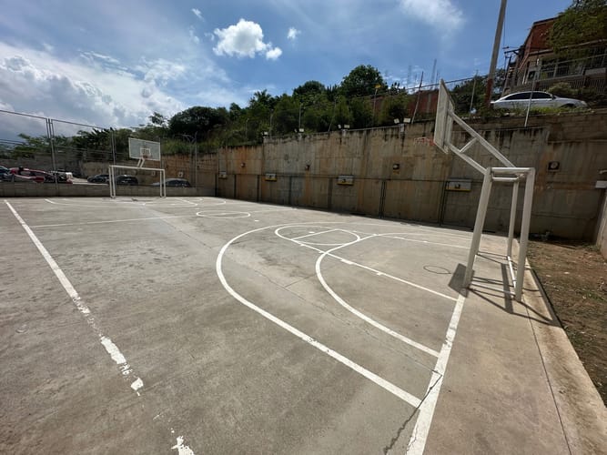 Apartamento de 3 alcobas en venta en Hacienda La Meseta, Girón, 59 m² · foto 14 de 14