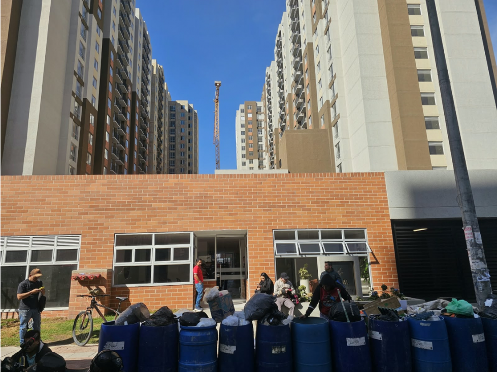 Apartamento en venta en Castilla, Bogotá · foto 13 de 17
