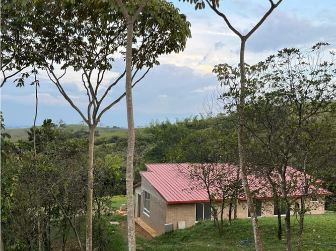 Casa de 4 alcobas en venta en Potrerito, Jamundí, 190 m² · foto 4 de 10