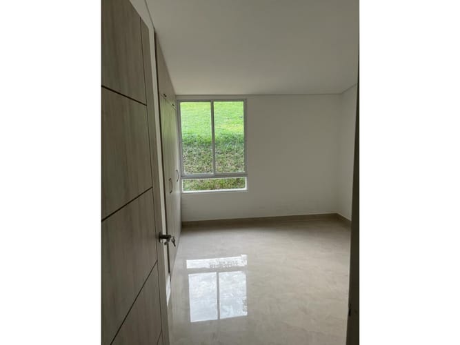 Casa de 4 alcobas en venta en Potrerito, Jamundí, 190 m² · foto 7 de 10