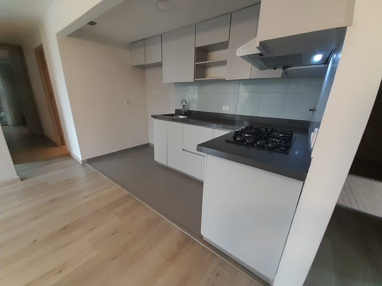 Apartamento en arriendo en Vía Las Palmas, Medellín · foto 3 de 18