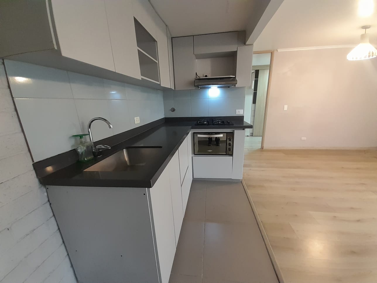 Apartamento en arriendo en Vía Las Palmas, Medellín · foto 4 de 18