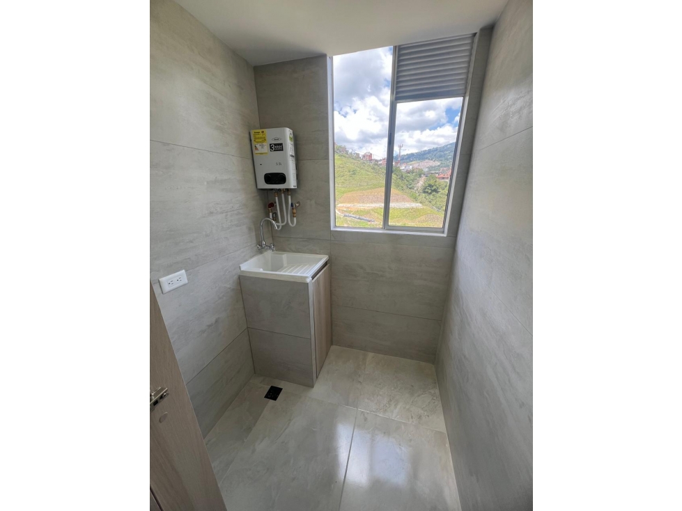 Apartamento en venta en Calasanz Parte Alta, Medellín · foto 7 de 9