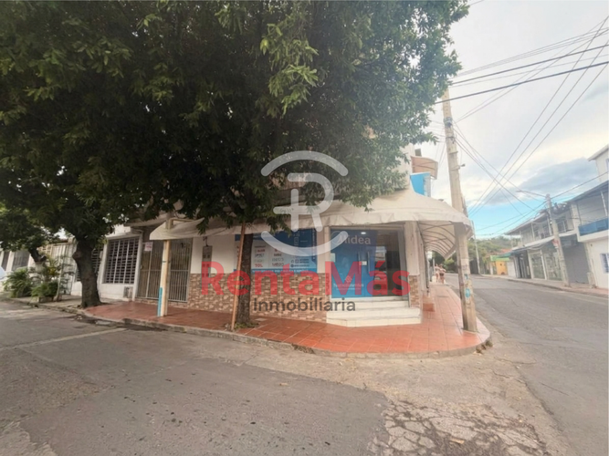 Local en venta en Prados Del Este, Cúcuta, 250 m² · foto 4 de 16