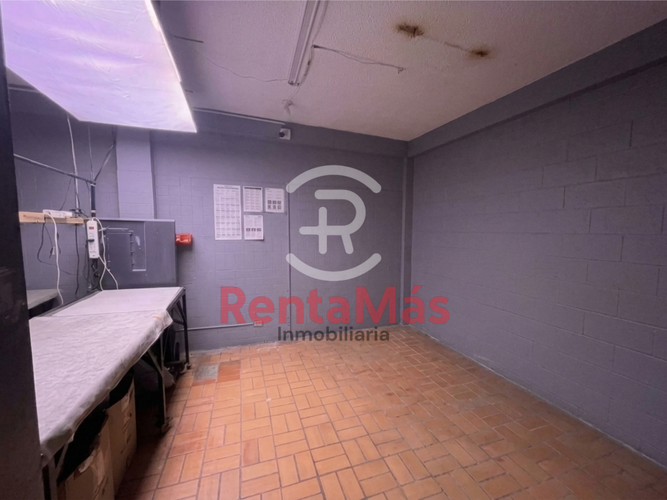 Local en venta en Prados Del Este, Cúcuta, 250 m² · foto 12 de 16