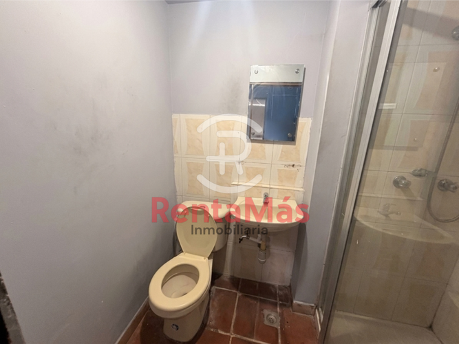 Local en venta en Prados Del Este, Cúcuta, 250 m² · foto 15 de 16