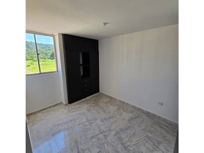 Apartamento de 3 alcobas en venta en Villas De Navarra, Piedecuesta, 58 m² · foto 12 de 16