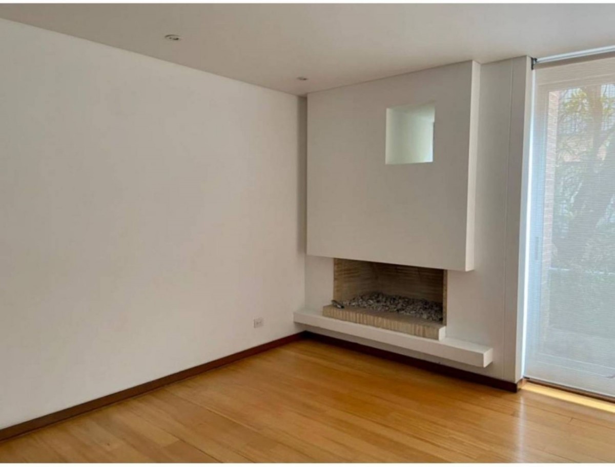 Apartamento en venta en Chico Norte, Bogotá · foto 3 de 17