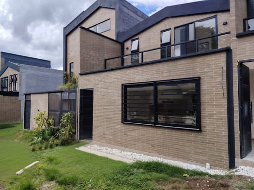 Casa de 3 alcobas en arriendo en Rionegro, 150 m² · foto 4 de 24