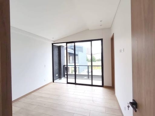 Casa de 3 alcobas en arriendo en Rionegro, 150 m² · foto 8 de 24
