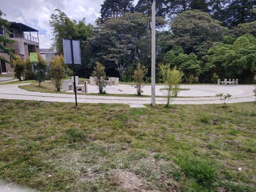 Casa de 3 alcobas en arriendo en Rionegro, 150 m² · foto 9 de 24