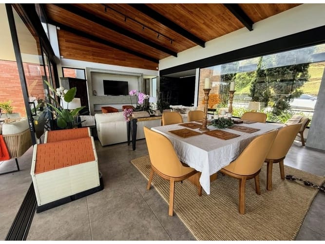 Casa de 4 alcobas en venta en Pantanillo, El Retiro, 358 m² · foto 10 de 16