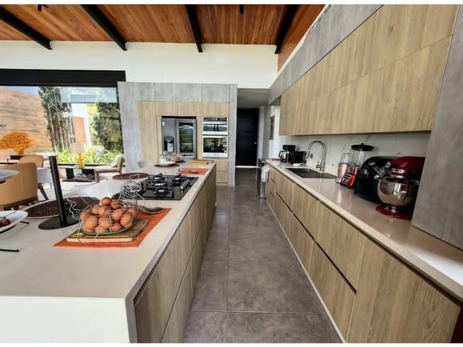 Casa de 4 alcobas en venta en Pantanillo, El Retiro, 358 m² · foto 11 de 16