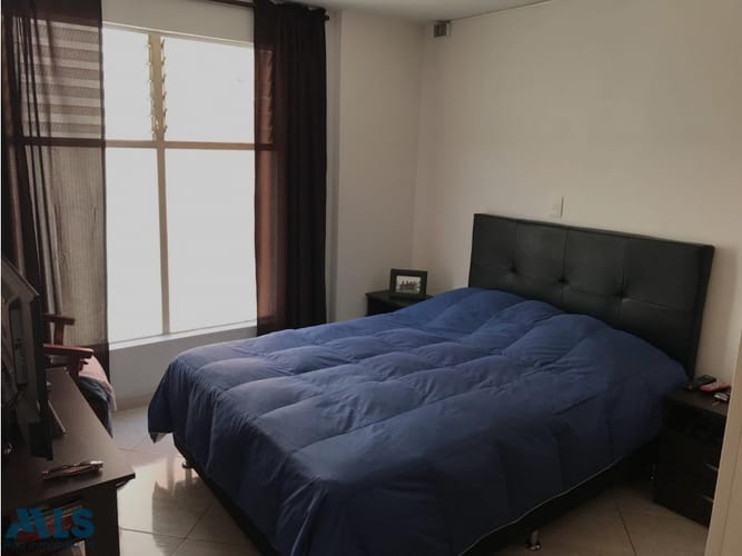 Apartaestudio en venta en Laureles, Medellín, 88 m² · foto 4 de 8