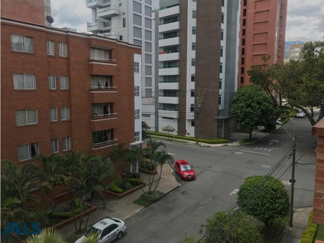 Apartaestudio en venta en Laureles, Medellín, 88 m² · foto 8 de 8