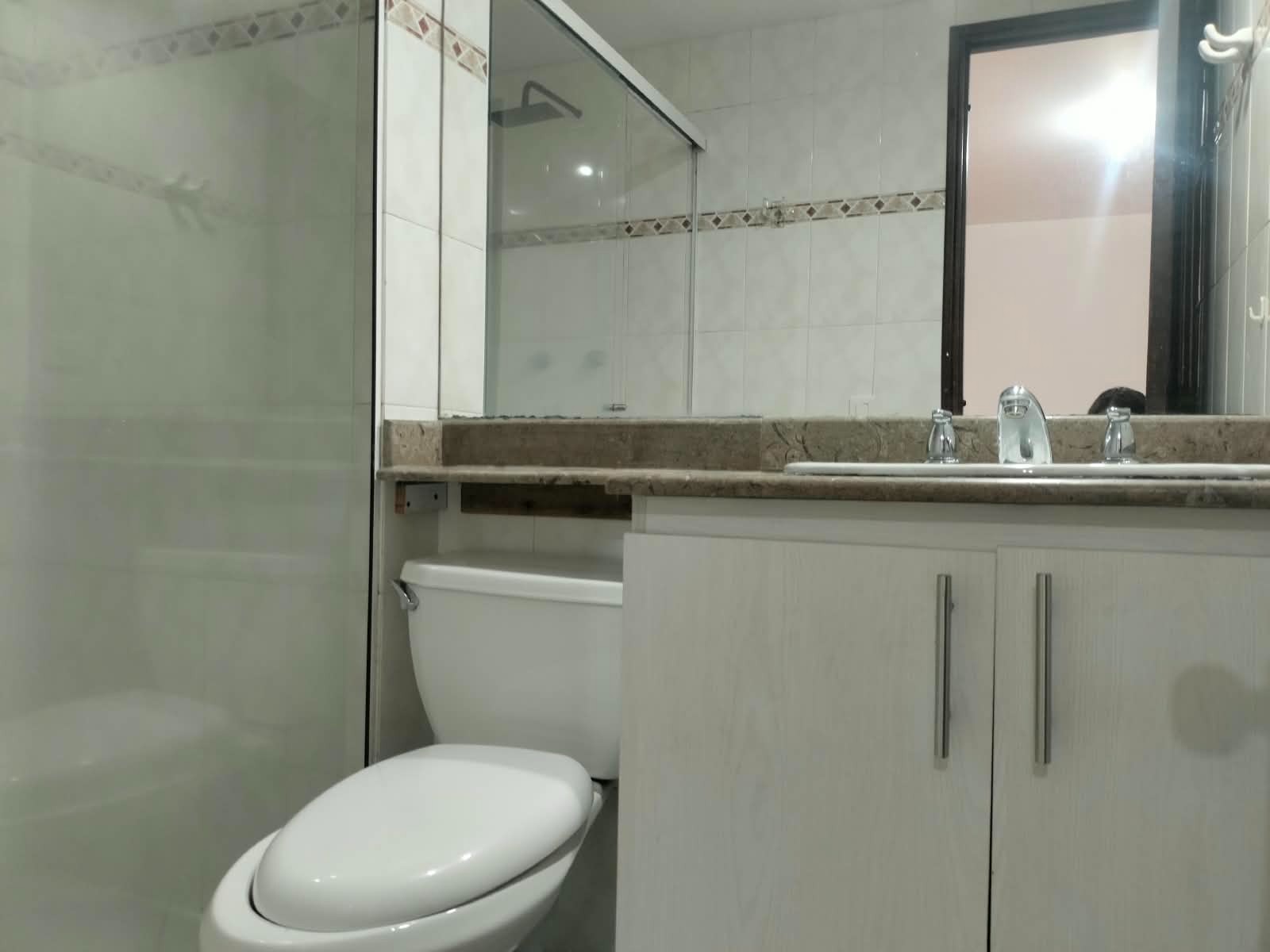 Apartamento en arriendo en El Poblado, Medellín · foto 16 de 17