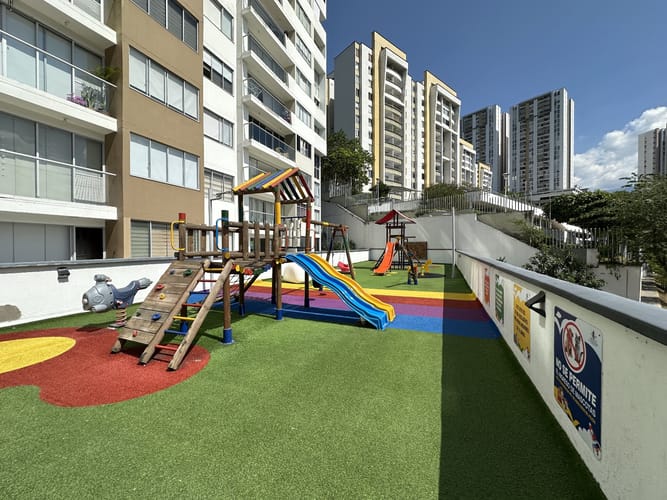 Apartamento de 2 alcobas en venta en Cañaveral, Floridablanca, 55 m² · foto 3 de 18