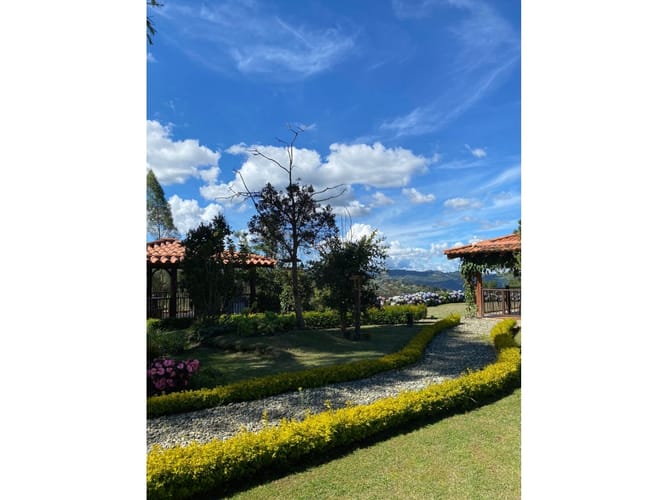 Casa en venta en Piedras Blancas, Medellín, 160 m² · foto 3 de 24