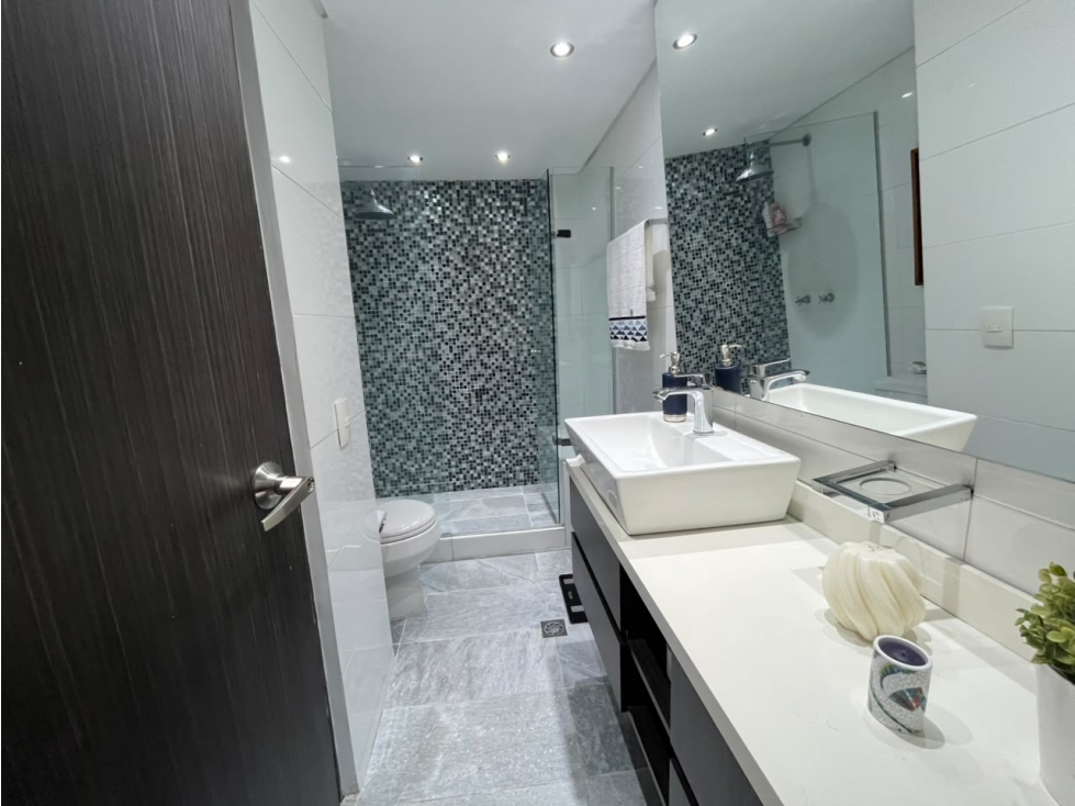 Apartamento en arriendo en San Lucas, Medellín · foto 16 de 19