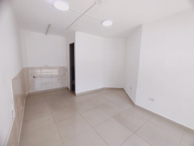 Local en arriendo en Bulerias, Medellín, 20 m² · foto 4 de 12