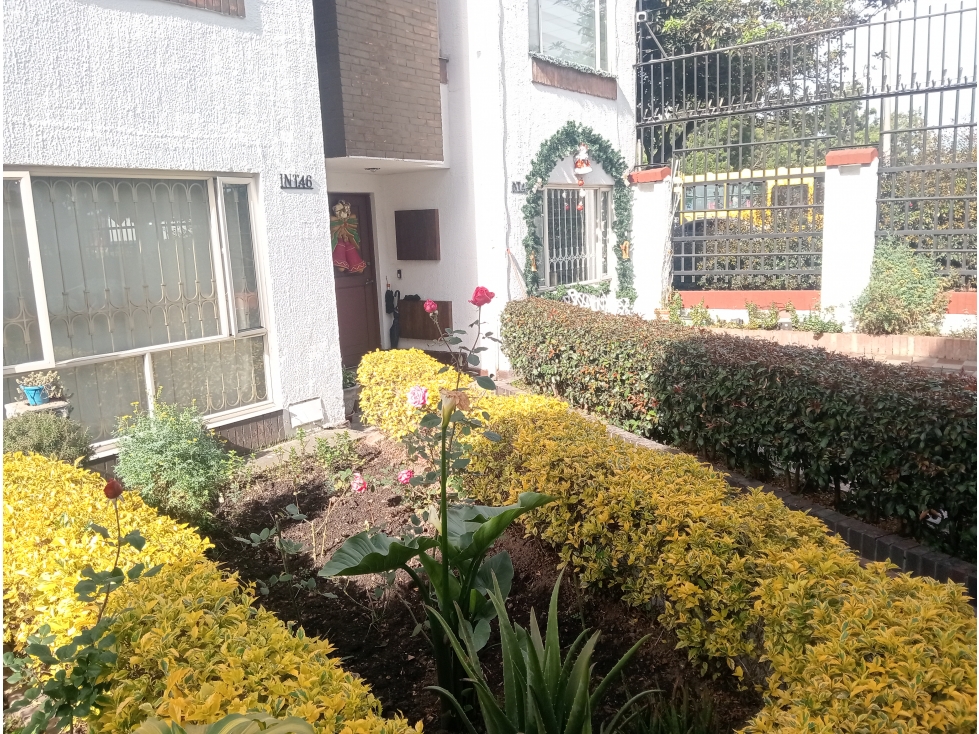 Casa en venta en Modelia, Bogotá · foto 2 de 24