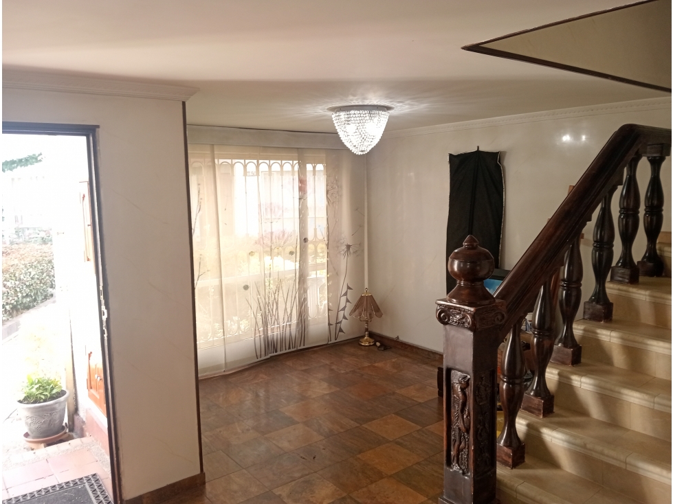 Casa en venta en Modelia, Bogotá · foto 3 de 24