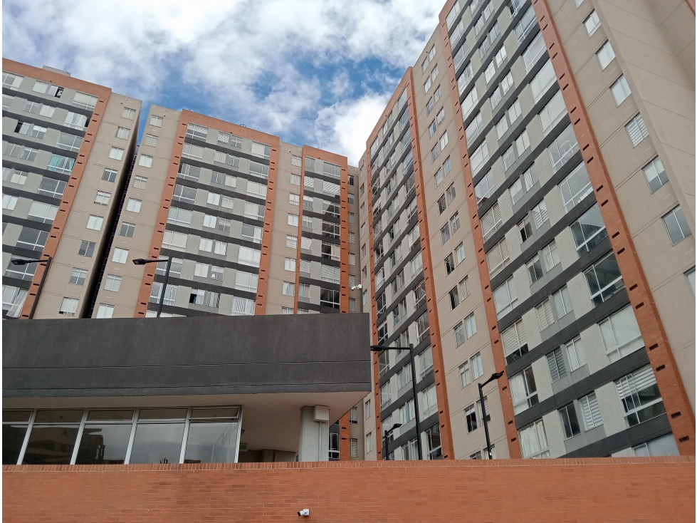 Apartamento en venta en La Felicidad, Bogotá · foto 2 de 24