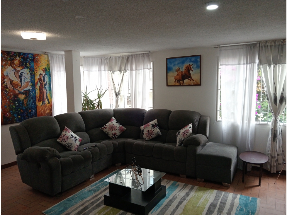 Casa en venta en Engativá, Bogotá · foto 5 de 18