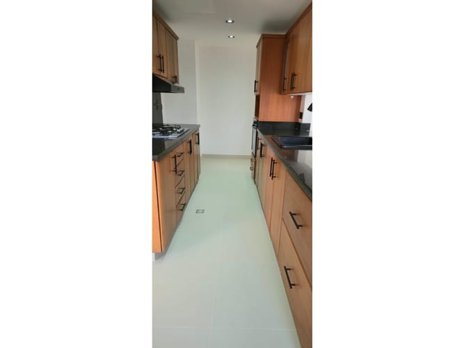 Apartamento de 5 alcobas en venta en Laureles, Medellín, 225 m² · foto 16 de 21