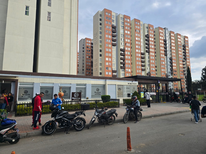 Apartamento de 3 alcobas en venta en Fontibon, Bogotá, 48 m² · foto 15 de 16