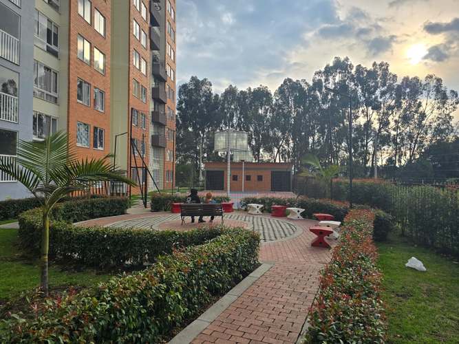 Apartamento de 3 alcobas en venta en Fontibon, Bogotá, 48 m² · foto 13 de 16