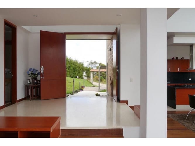 Casa de 5 alcobas en venta en Yerbabuena, Sopó, 352 m² · foto 6 de 24