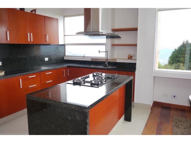 Casa de 5 alcobas en venta en Yerbabuena, Sopó, 352 m² · foto 11 de 24