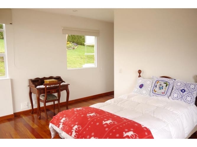 Casa de 5 alcobas en venta en Yerbabuena, Sopó, 352 m² · foto 15 de 24
