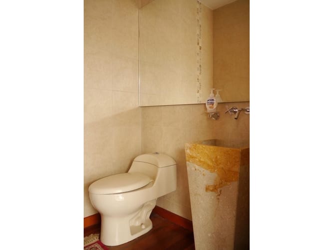 Casa de 5 alcobas en venta en Yerbabuena, Sopó, 352 m² · foto 22 de 24