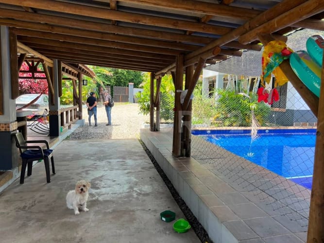 Casa de 10 alcobas en venta en Barcelona, Villavicencio, 400 m² · foto 12 de 18