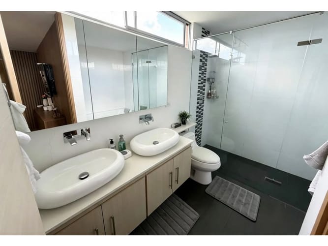 Apartamento de 3 alcobas en venta en El Tesoro, Envigado, 205 m² · foto 9 de 17