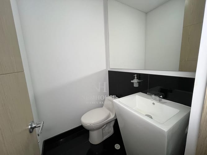 Apartamento en venta en San Jose De Bavaria, Bogotá · foto 18 de 24