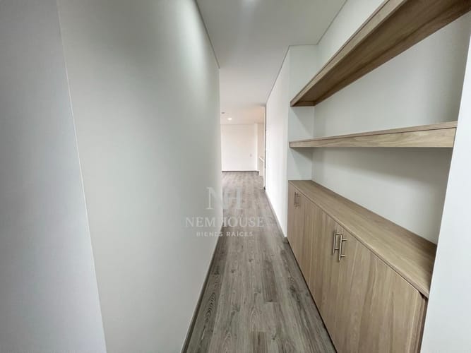 Apartamento en venta en San Jose De Bavaria, Bogotá · foto 8 de 24