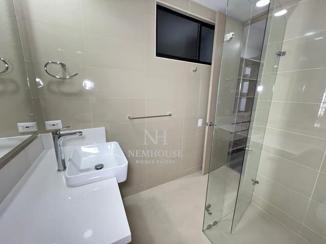 Apartamento en venta en San Jose De Bavaria, Bogotá · foto 14 de 24
