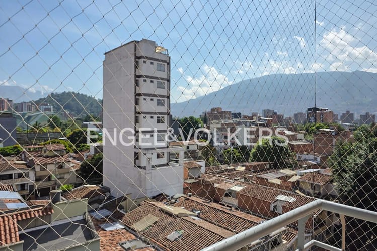 Apartamento de 1 alcoba en venta en Laureles, Medellín, 49 m² · foto 10 de 12