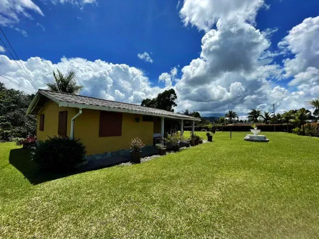 Casa de 3 alcobas en venta en El Carmen de Viboral · foto 13 de 18
