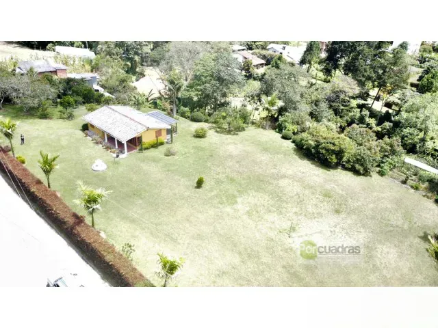 Casa de 3 alcobas en venta en El Carmen de Viboral · foto 18 de 18