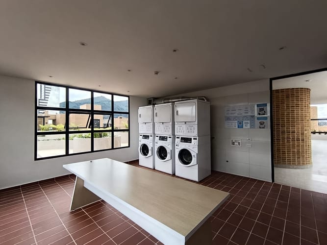 Apartaestudio en venta en Chico Norte, Bogotá, 17 m² · foto 14 de 14