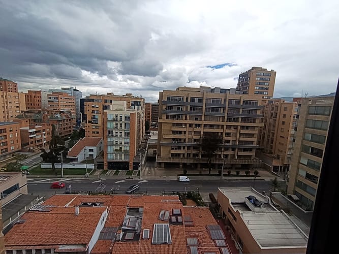 Apartaestudio en venta en Chico Norte, Bogotá, 17 m² · foto 13 de 14